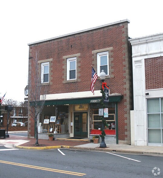More Photos Of 9411 Main St, Manassas Office For Lease