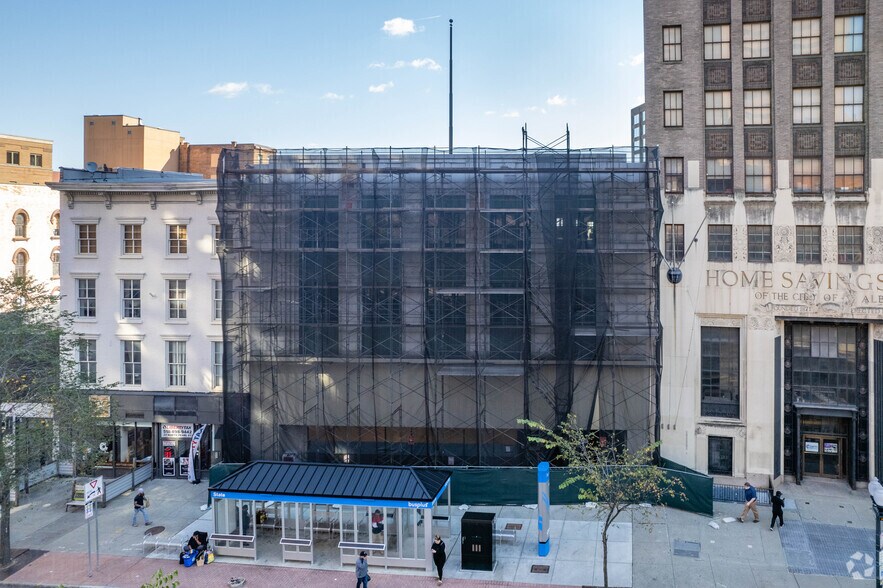 More Photos Of 17-21 N Pearl St, Albany Office For Sale