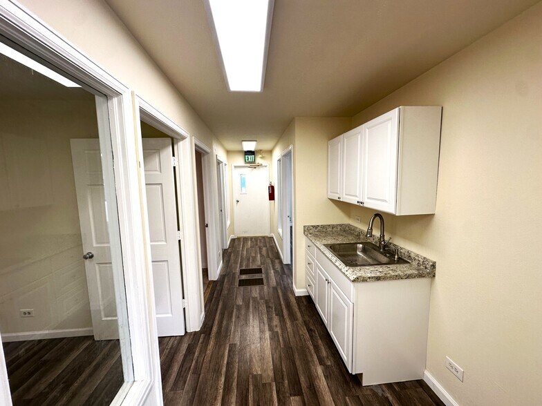 More Photos Of 2168 S Birch St, Denver Medical For Lease