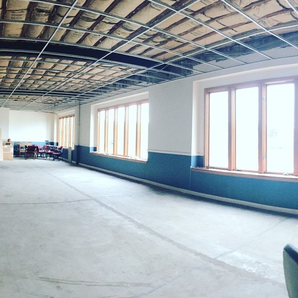 More Photos Of 1224 Hyde Park Ave, Hyde Park Loft Creative Space For Lease