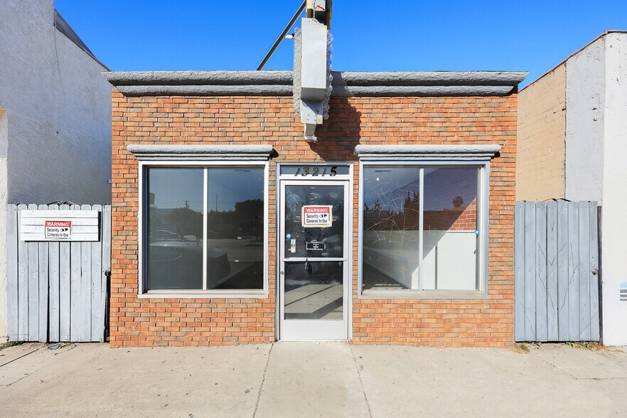 Primary Photo Of 13215 Paramount Blvd, South Gate Freestanding For Sale