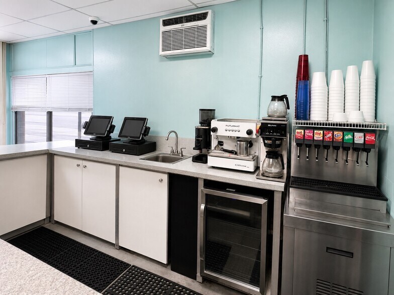 More Photos Of 2414-2430 S State Road 7, Hollywood Unknown For Lease