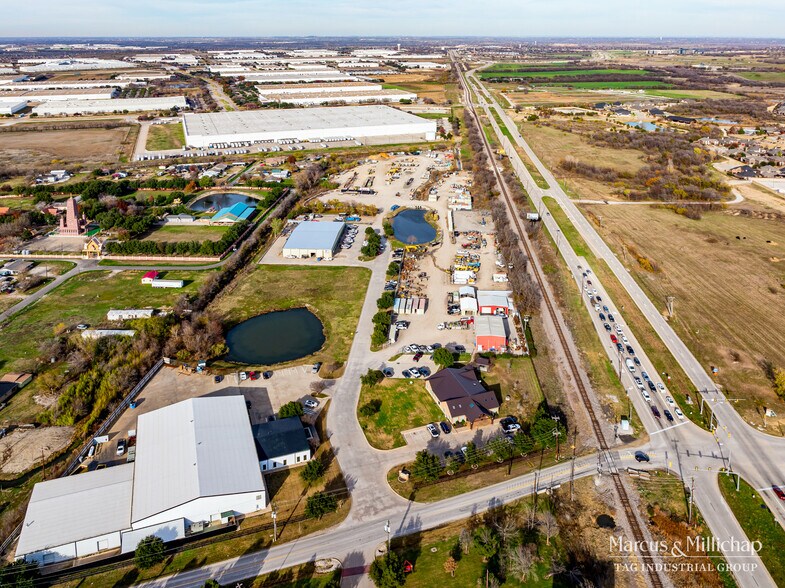 More Photos Of 13053 Gateway Alliance Dr, Fort Worth Warehouse For Lease