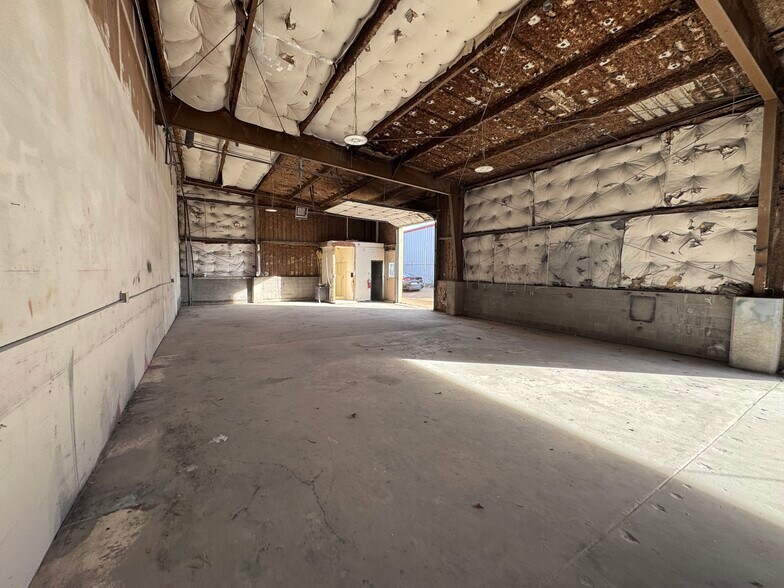 More Photos Of 165 S 122nd Ave, Tulsa Warehouse For Lease