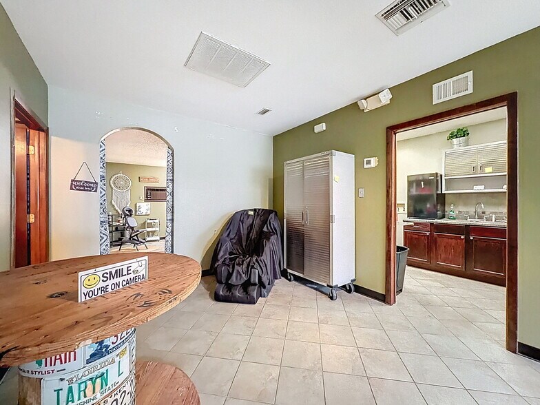 More Photos Of 13414 US Highway 19, Hudson Showroom For Lease