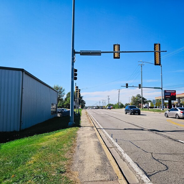 More Photos Of 131 E Rollins Rd, Round Lake Beach Freestanding For Sale