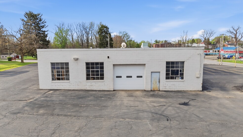 More Photos Of 702 Charles St, Galion Auto Dealership For Sale
