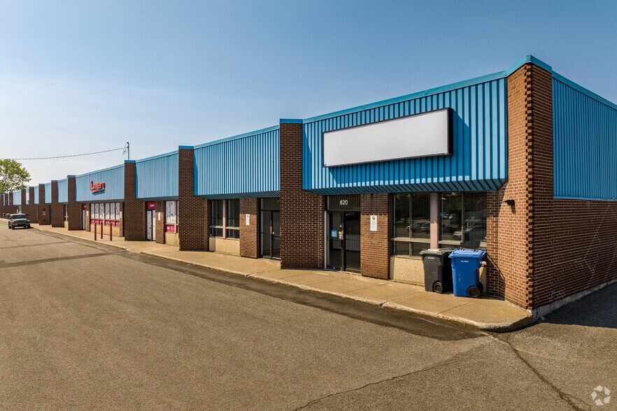 More Photos Of 620-650 St Giffard, Longueuil Warehouse For Lease