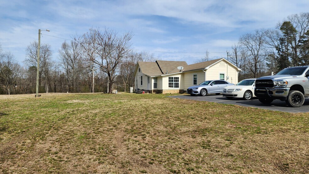 Primary Photo Of 5013 Springhill Rd, Benton Freestanding For Sale