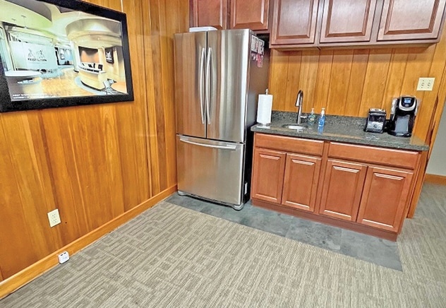 More Photos Of 1706 Bartlett Rd, Memphis Office For Lease