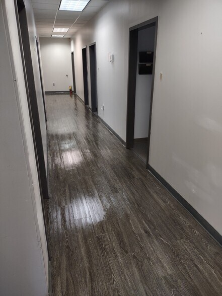 More Photos Of 5322 Snapfinger Park Dr, Atlanta Office For Lease