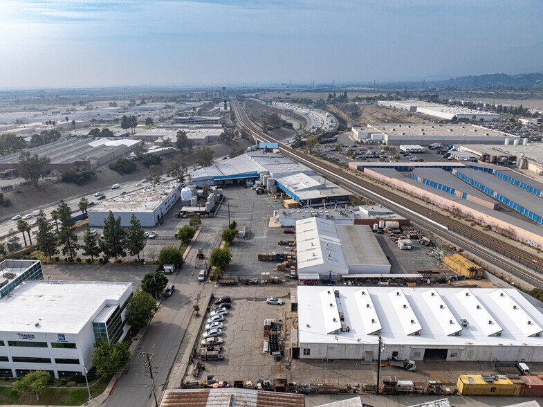 More Photos Of 1061 W 5th St, Azusa Warehouse For Sale
