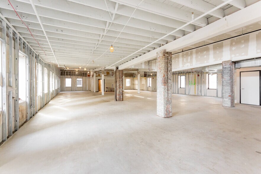 More Photos Of 220 W Congress St, Detroit Office For Lease