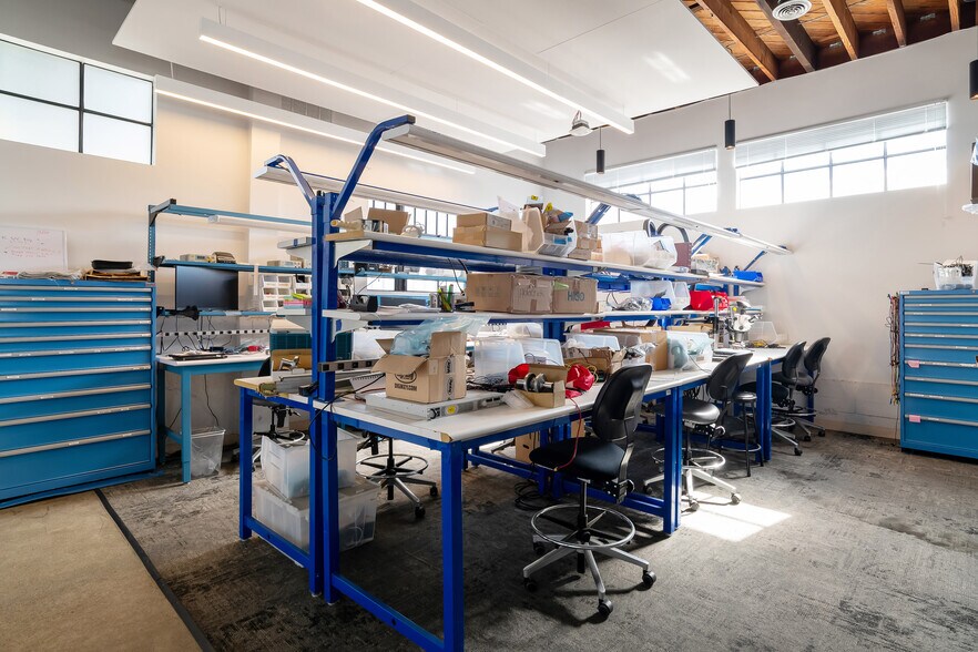 More Photos Of 2300 26th St, San Francisco Warehouse For Lease