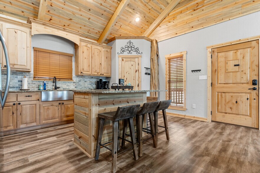 More Photos Of 7415 N State Line Rd, Karnack Trailer Camper Park For Sale