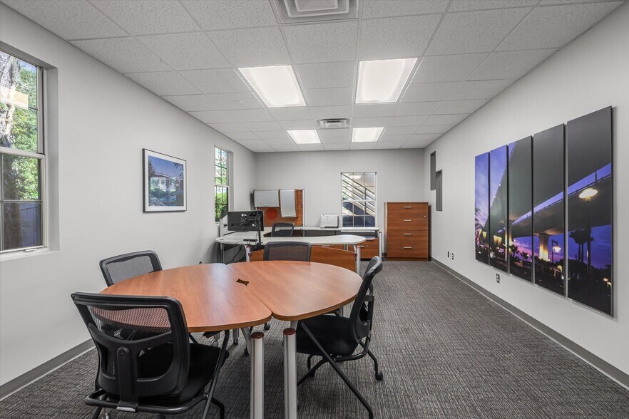 More Photos Of 1589 Metropolitan Blvd, Tallahassee Office For Lease