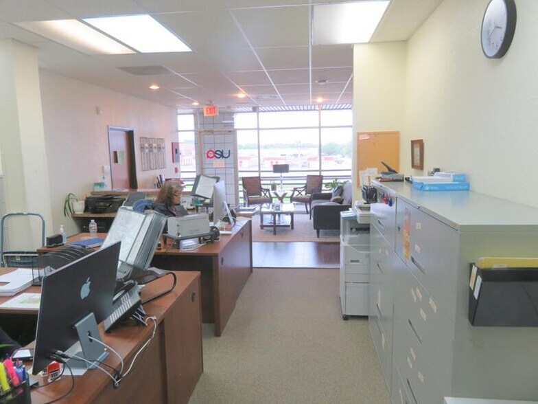 More Photos Of 4900 SE Loop 820, Fort Worth Office For Lease