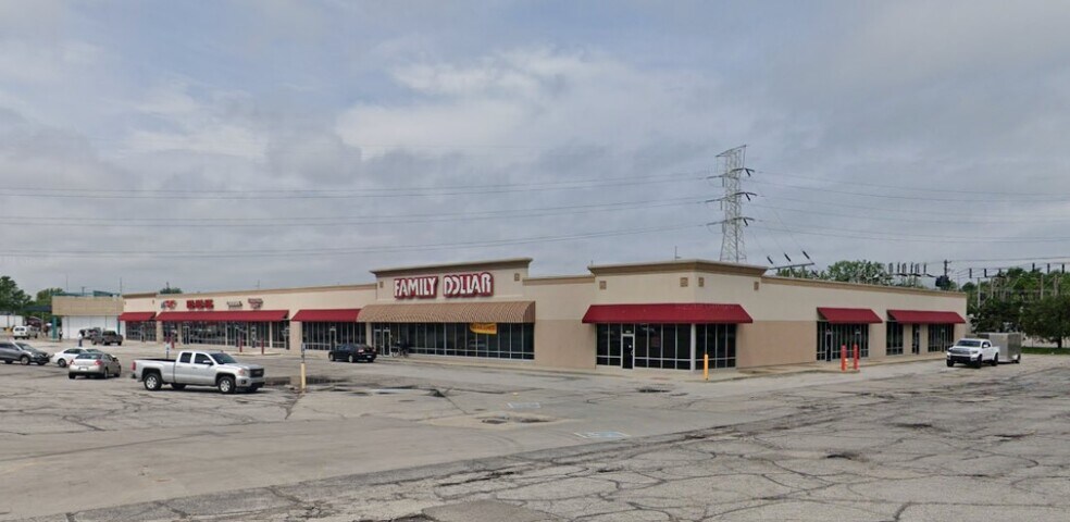 Primary Photo Of 6800 Pendleton Pike, Indianapolis Unknown For Lease