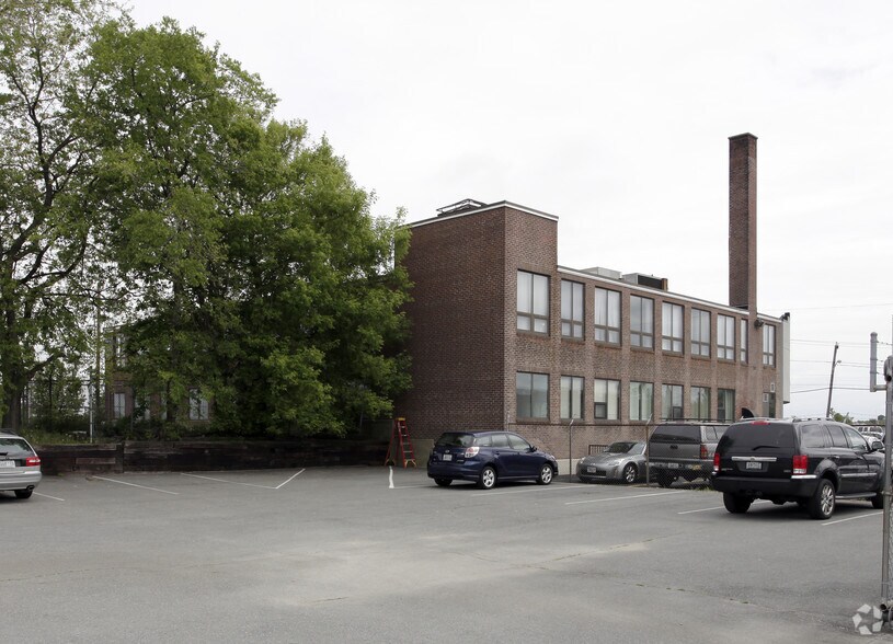 More Photos Of 49 Pavilion Ave, Providence Office For Lease