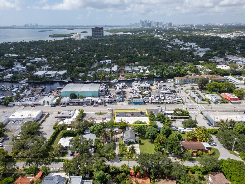 More Photos Of 717 NE 79th St, Miami Storefront Retail Office For Lease