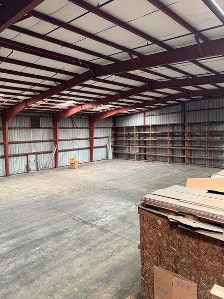 More Photos Of 627 Anchors St NW, Fort Walton Beach Warehouse For Sale