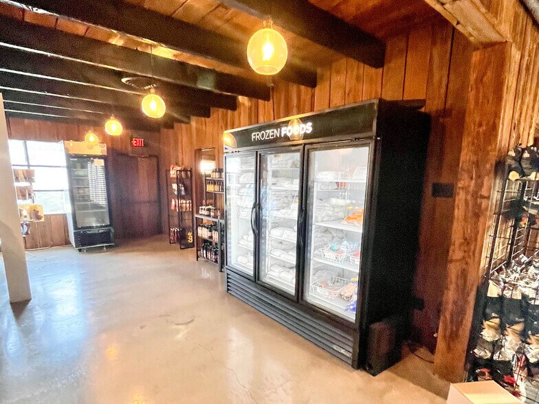 More Photos Of 14 Blue Rock Rd, Millersville Restaurant For Sale