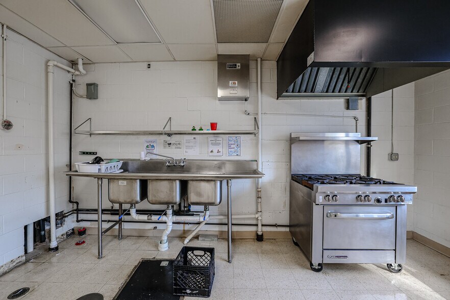 More Photos Of 331 George St, West Chicago Schools For Sale