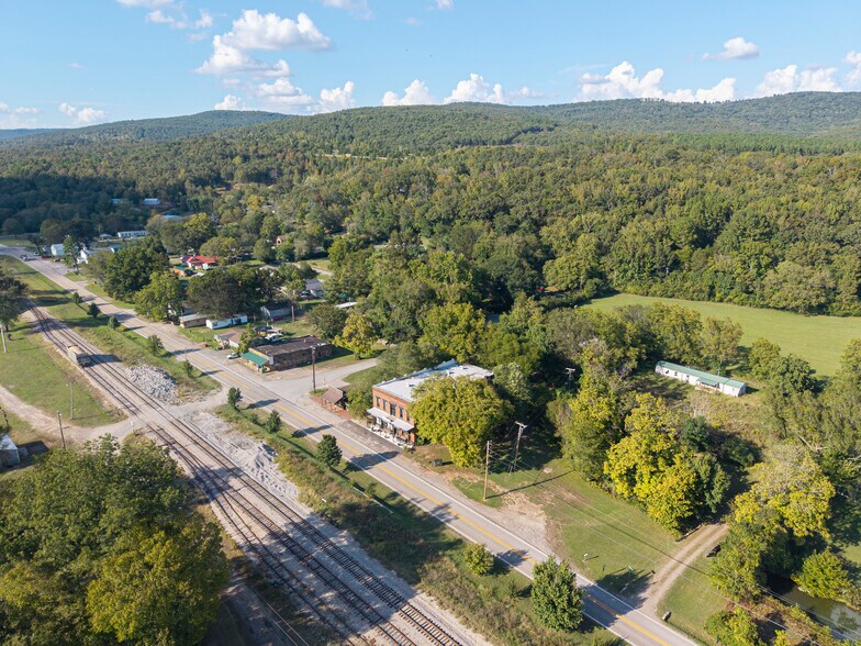 More Photos Of 411 E Front Ave, Chester Hospitality For Sale