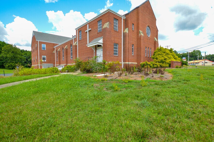 1520 S Scales St, Reidsville, NC 27320 Religious Facility For Sale