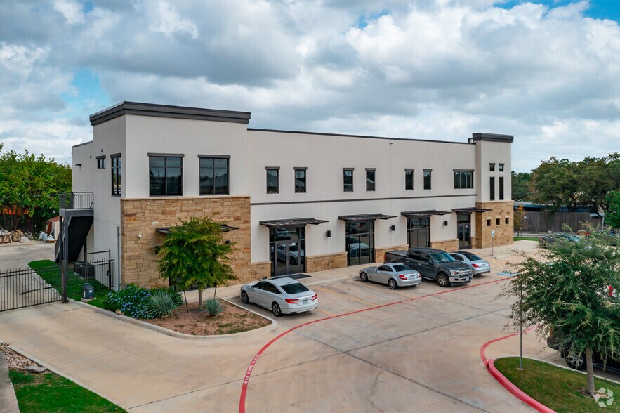 Primary Photo Of 4725 College Park, San Antonio Office For Lease
