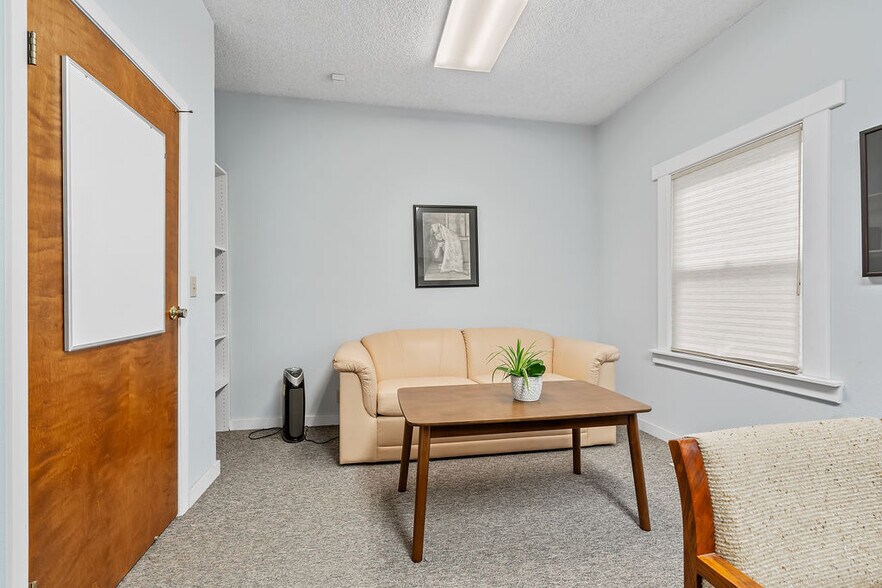 More Photos Of 1313 College Ave, Santa Rosa Office For Sale