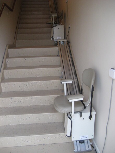 More Photos Of 73-4080 Hulikoa Dr, Kailua Kona Warehouse For Lease