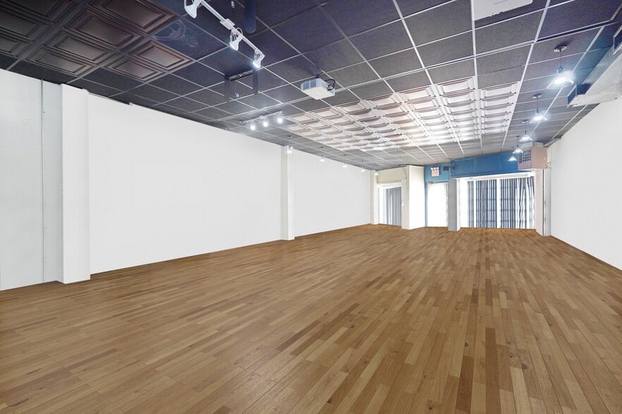 More Photos Of 11 Olympia Blvd, Staten Island Storefront Retail Residential For Lease