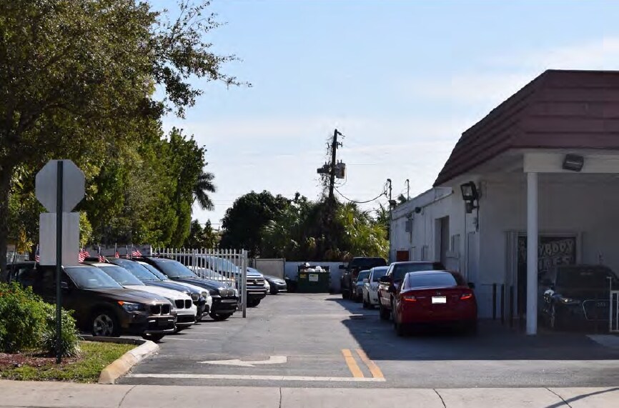 More Photos Of 420-440 S State Road 7, Plantation Auto Dealership For Sale