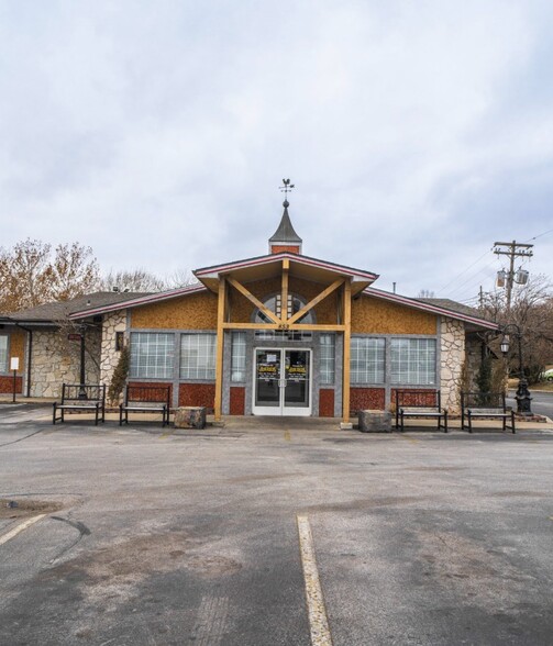 Primary Photo Of 853 N Glenstone Ave, Springfield Restaurant For Lease