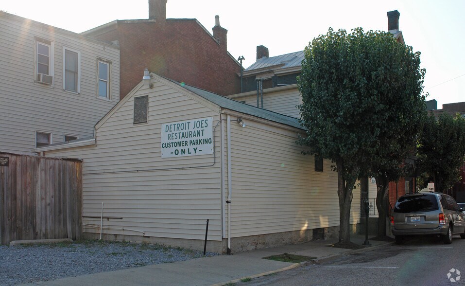 More Photos Of 115 E 9th St, Newport Restaurant For Sale