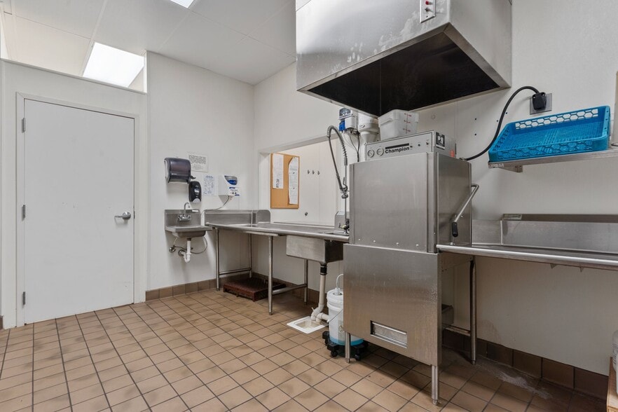 More Photos Of 2929 Hedrick Mill Rd, Lexington Lodge Meeting Hall For Sale