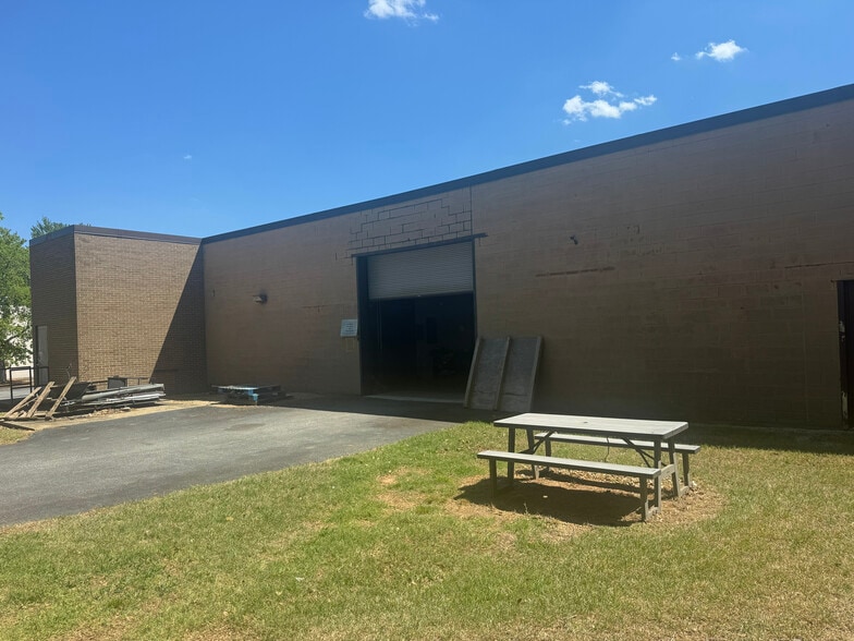 More Photos Of 550 Commerce Park Dr SE, Marietta Light Distribution For Sale