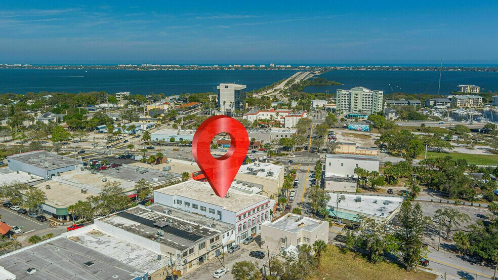 More Photos Of 909 E New Haven Ave, Melbourne Storefront Retail Residential For Lease