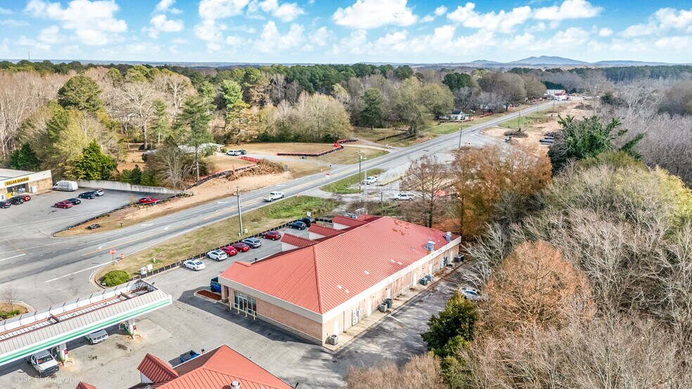 More Photos Of 11242 Cumming Hwy, Canton Unknown For Lease