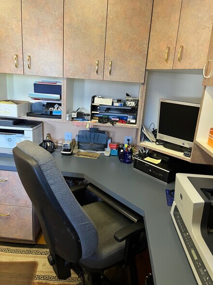 More Photos Of 137 Mt Rose St, Reno Office Residential For Lease