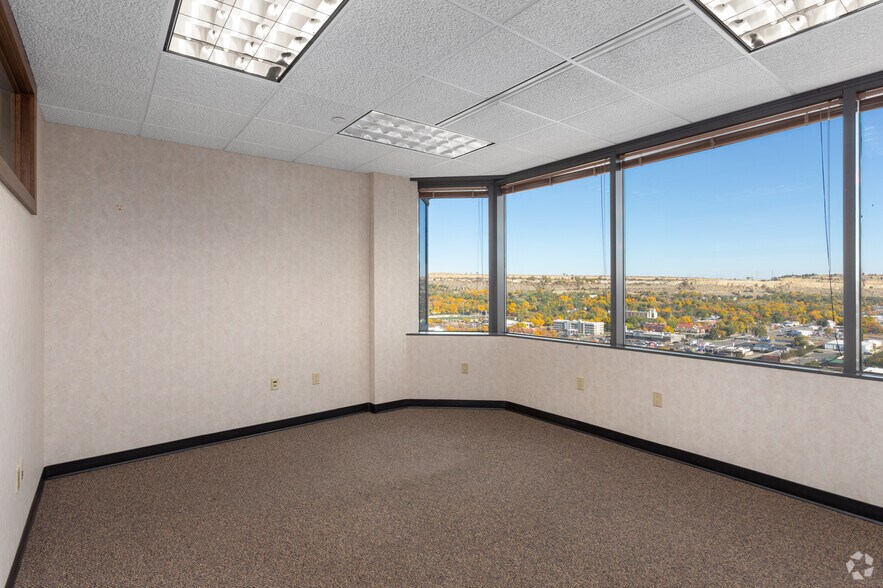 Photo of 16th Floor Ste 1650