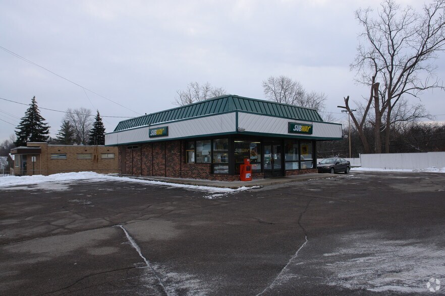 More Photos Of 3631 Miller Rd, Flint Fast Food For Sale