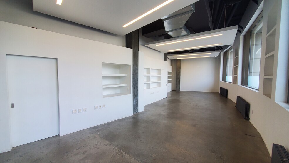 More Photos Of 240 Riverside Blvd, New York Apartments For Sale