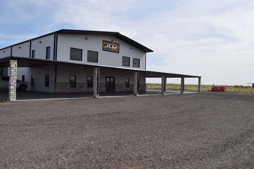 More Photos Of 6306 County 122 Rd, Midland Distribution For Lease
