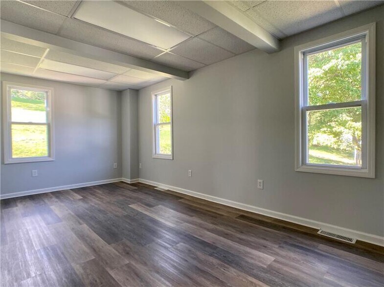 More Photos Of 287 Muse Bishop Rd, Canonsburg Flex For Sale