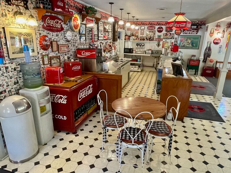 More Photos Of 273 N Main St, Eureka Springs Restaurant For Sale