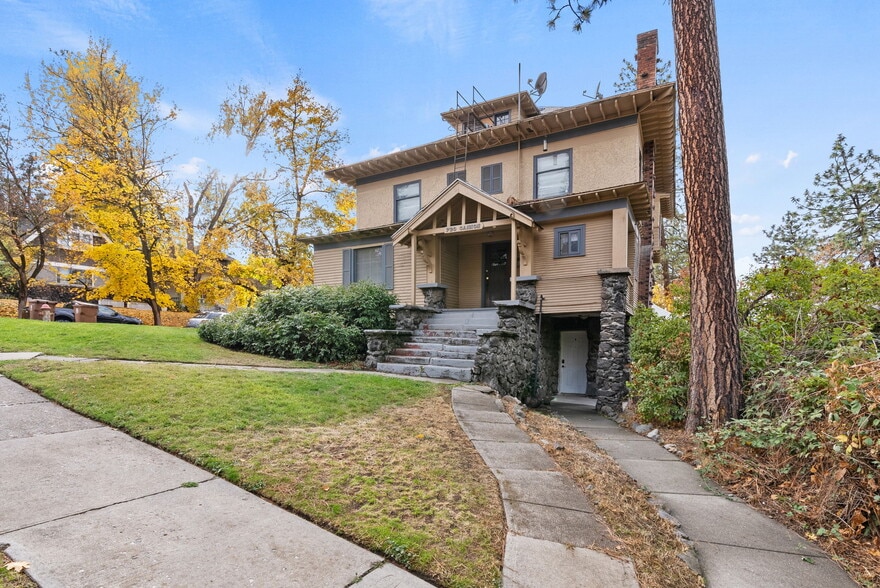 More Photos Of 2002 W 8th Ave, Spokane Multifamily For Sale