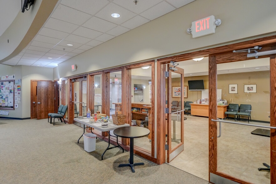 More Photos Of 2730 Crossbridge Rd, Lincoln Religious Facility For Sale