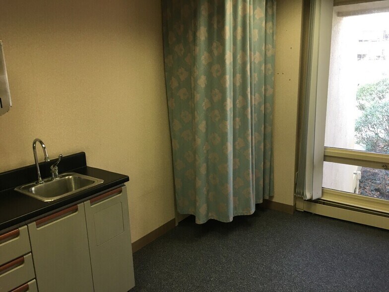 More Photos Of 101 S Bedford Rd, Mount Kisco Medical For Sale